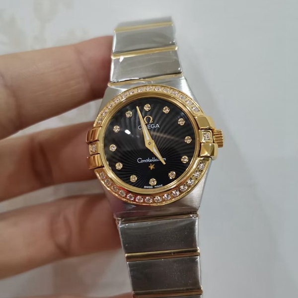 オメガ時計正面デザイン